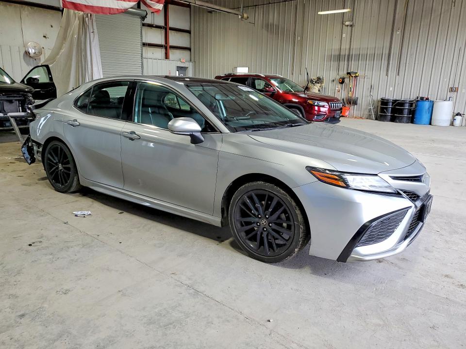 2022 Toyota Camry VIN 4T1K61BK0NU063168 COPART salvage auction — REAR END, Nj - Cert Of Title-Salvage, sold $7,100 on 2026-07-06 (photo 4)