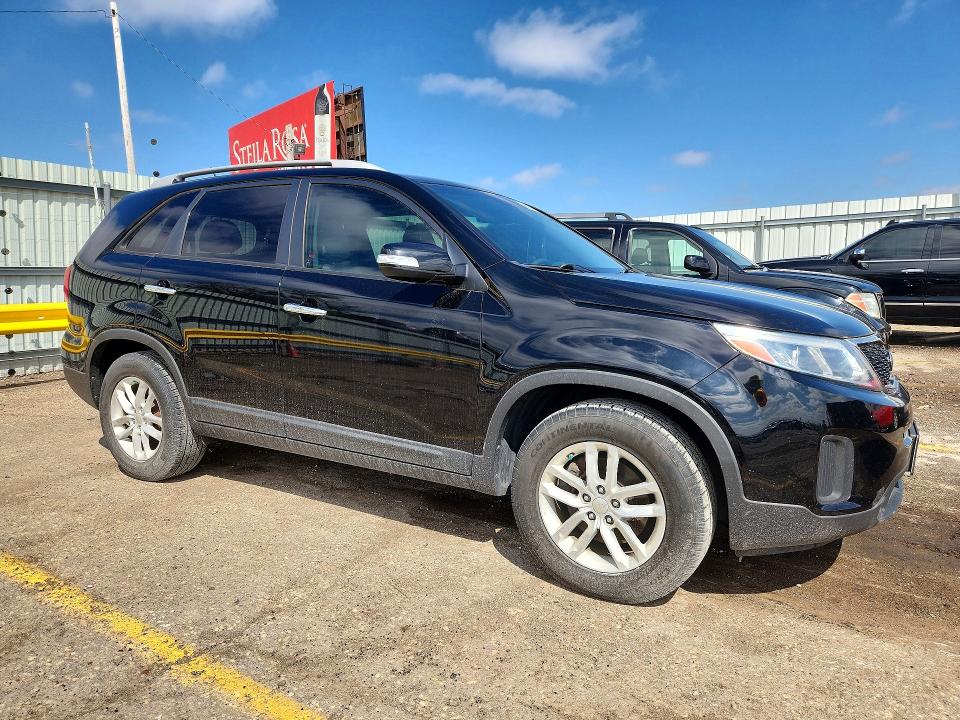 2014 Kia Sorento VIN 5XYKT4A75EG458931 COPART salvage auction — REAR END, Ks - Cert Of Title-Salvage, sold $2,100 on 2026-07-22 (photo 4)