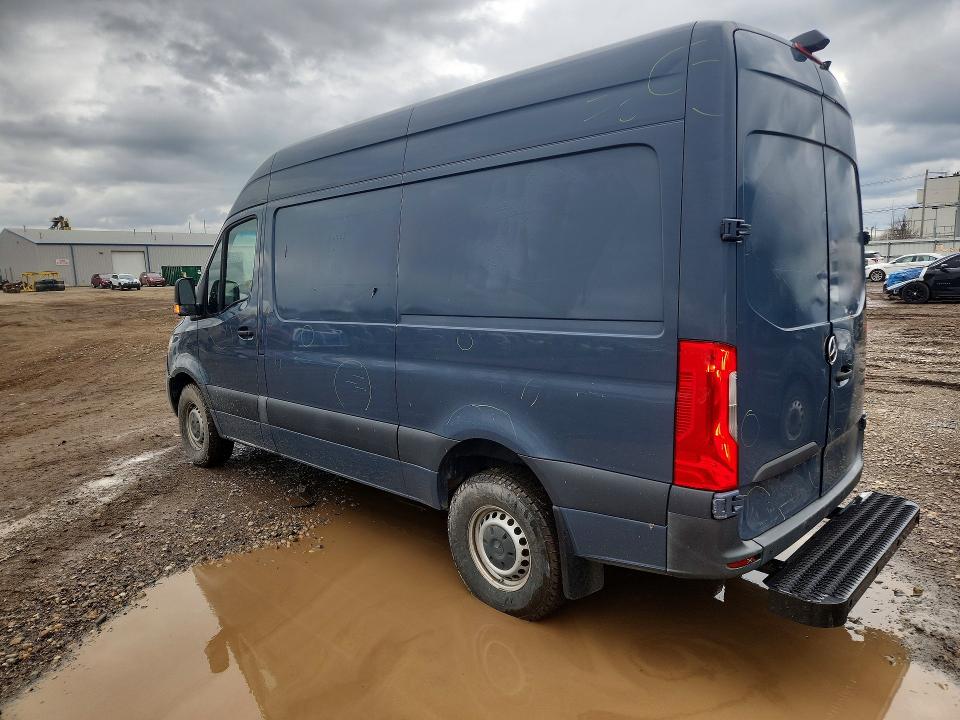 2019 Mercedes-benz Sprinter 2500 VIN WD4PF0CD7KP101368 COPART salvage auction — MINOR DENT/SCRATCHES, MI - CERT OF TITLE-SALVAGE VEHICLE, sold $3,550 on 2026-07-08 (photo 2)
