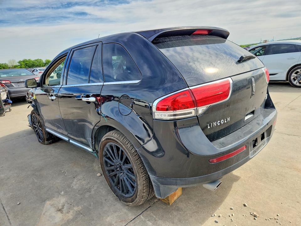 2013 Lincoln Mkx VIN 2LMDJ6JK9DBL17359 COPART salvage auction — FRONT END, Tx - Certificate Of Title, sold $775 on 2026-07-02 (photo 2)