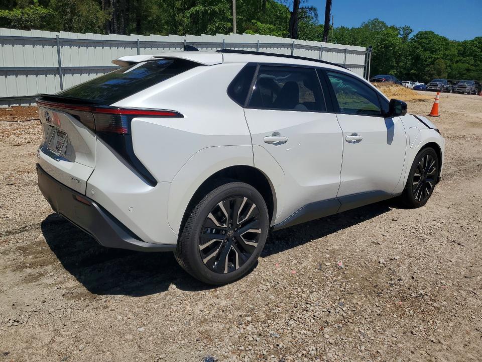 2026 Toyota Bz4x VIN JTMBDAFB2TA006151 COPART salvage auction — SIDE, Nc - Salvage Certificate Of Title, sold $11,200 on 2026-07-31 (photo 3)