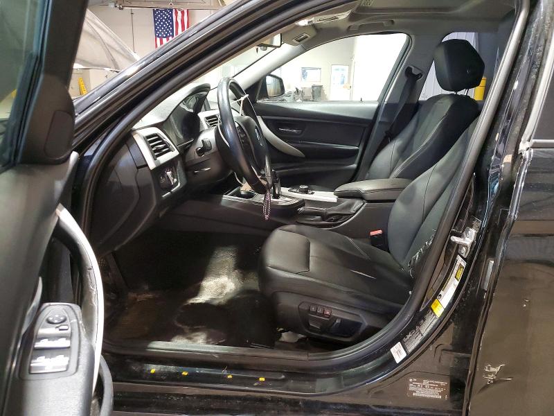 2013 BMW 3er VIN WBA3B5G55DNP41210 COPART salvage auction — NORMAL WEAR, Salvage Title, sold $3,000 on 2026-07-22 (photo 7)