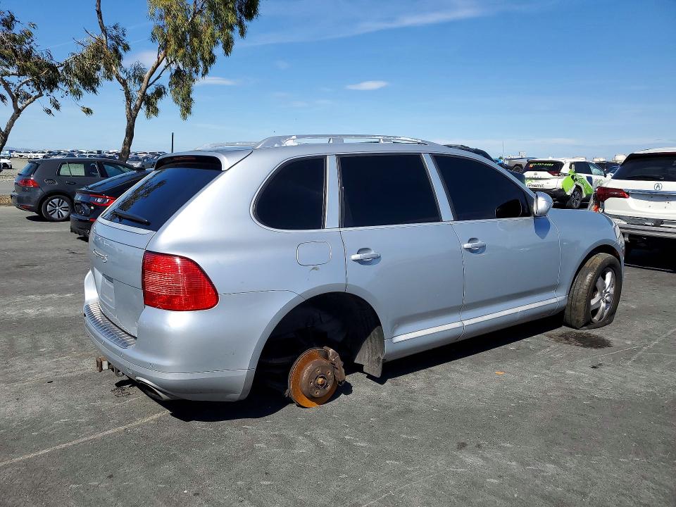 2005 Porsche Cayenne VIN WP1AB29P85LA61515 COPART salvage auction — VANDALISM, CA - SALVAGE CERTIFICATE, sold $80 on 2026-07-20 (photo 3)