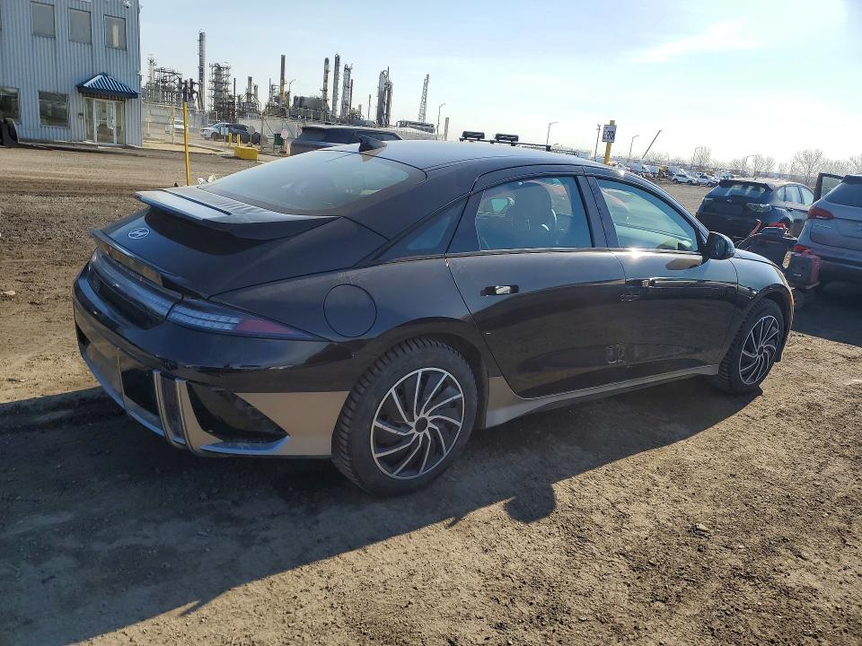 2025 Hyundai Ioniq 6 VIN KMHM34AC1SA096089 COPART salvage auction — SIDE, Qc - Gravement Accidente, sold $4,200 on 2026-07-21 (photo 3)