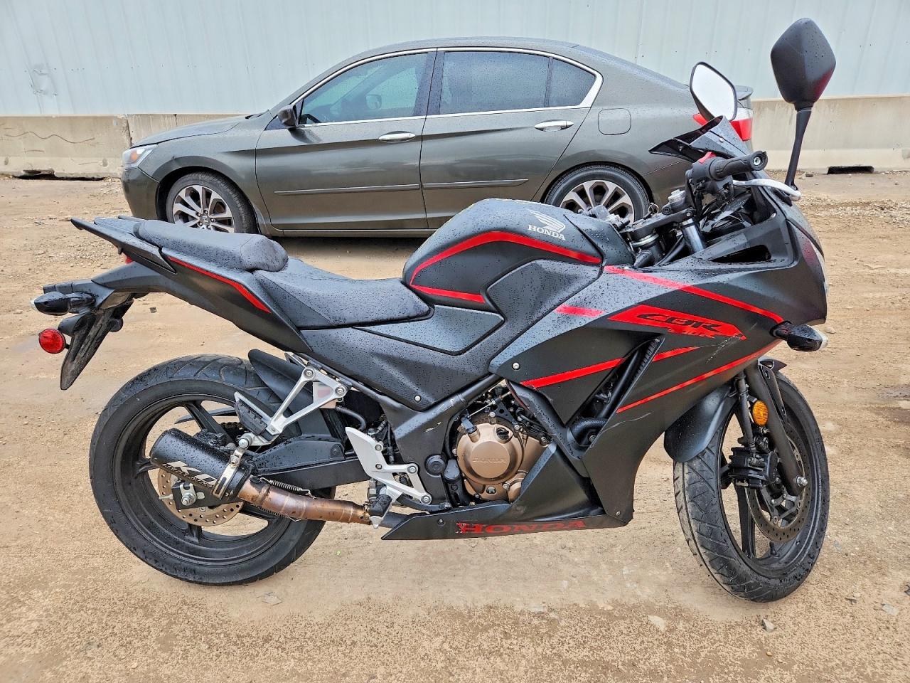 2018 Honda CBR300 VIN MLHNC5106J5400817 COPART salvage auction — Side, IL - SALVAGE CERTIFICATE, sold $500 on 2026-07-02 (photo 1)