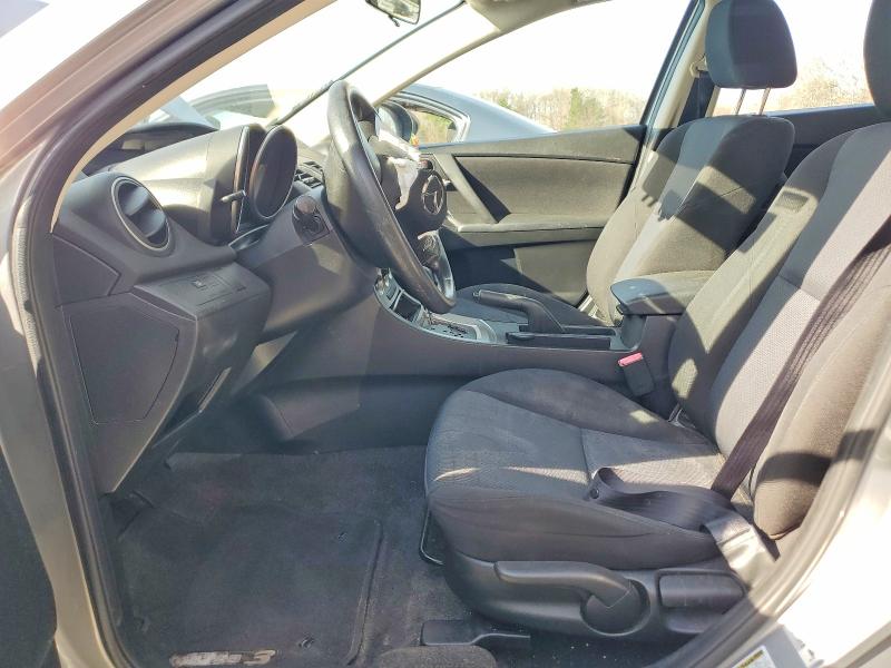 2011 Mazda 3 VIN JM1BL1UG9B1432130 COPART salvage auction — FRONT END, MA - CERT OF TITLE-RECONSTRCTD COLL, sold $400 on 2026-07-17 (photo 7)