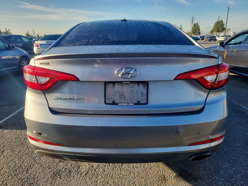 2015 Hyundai Sonata VIN 5NPE24AF3FH176286 COPART salvage auction — MINOR DENT/SCRATCHES, Ca - Dis/Dlr/Exp Only Clean Title, sold $750 on 2026-07-09 (photo 6)
