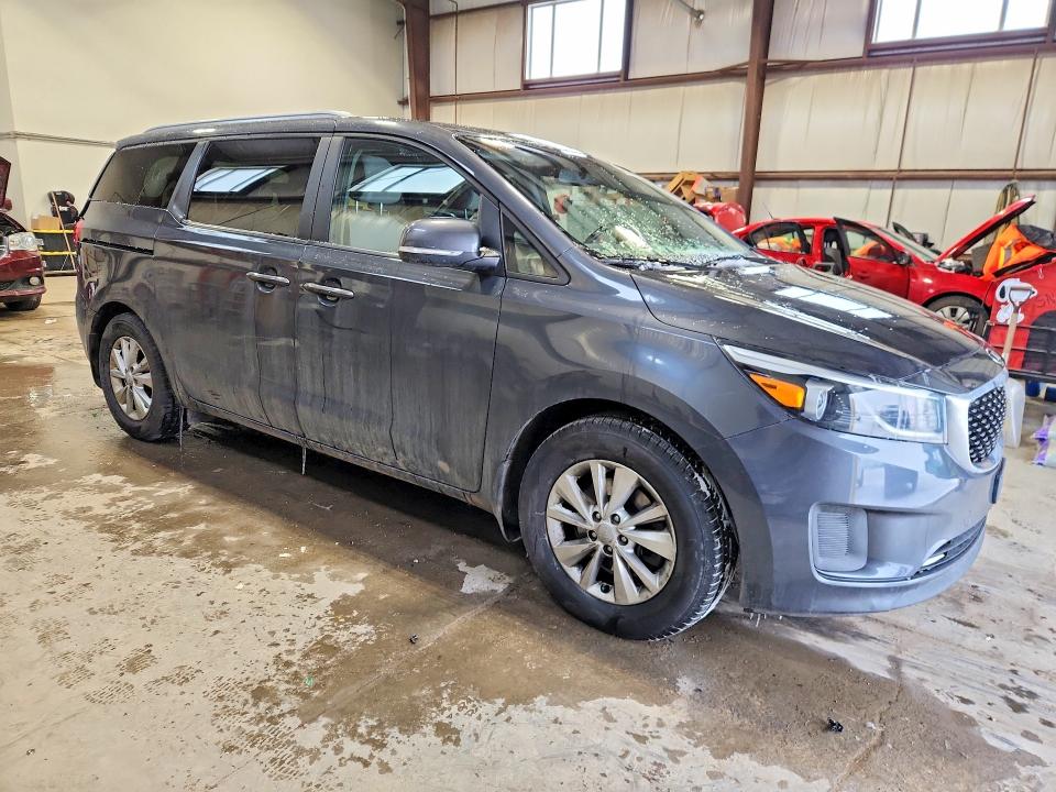 2017 Kia SEDONA VIN KNDMB5C11H6290853 COPART salvage auction — REAR END, Salvage Title, sold $2,400 on 2026-07-16 (photo 4)