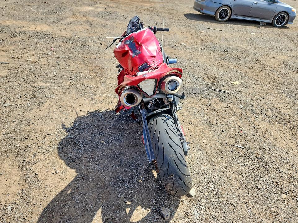 2007 Yamaha Yzfr1 VIN JYARN20E47A002365 COPART salvage auction — ALL OVER, CT - CERT OF TITLE-SALVAGE, sold $300 on 2026-07-21 (photo 4)