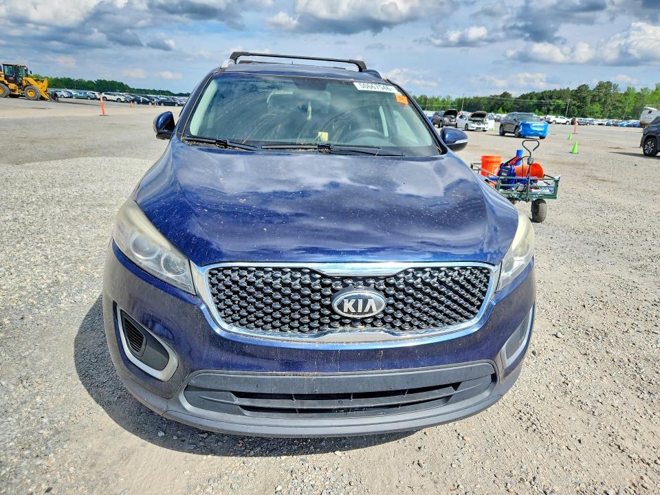 2016 Kia Sorento VIN 5XYPG4A54GG142559 COPART salvage auction — VANDALISM, Nc - Salvage Certificate Of Title, sold $225 on 2026-07-27 (photo 5)