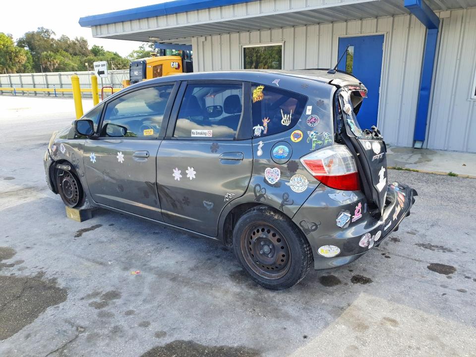 2013 Honda Fit VIN JHMGE8H37DC025803 COPART salvage auction — REAR END, Fl - Cert Of Title Slvg Rebuildable, sold $450 on 2026-07-15 (photo 2)