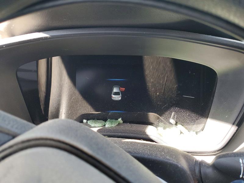 2022 Toyota Corolla VIN JTDEAMDE2N3014097 COPART salvage auction — SIDE, Nv - Salvage Title, sold $5,100 on 2026-07-02 (photo 9)