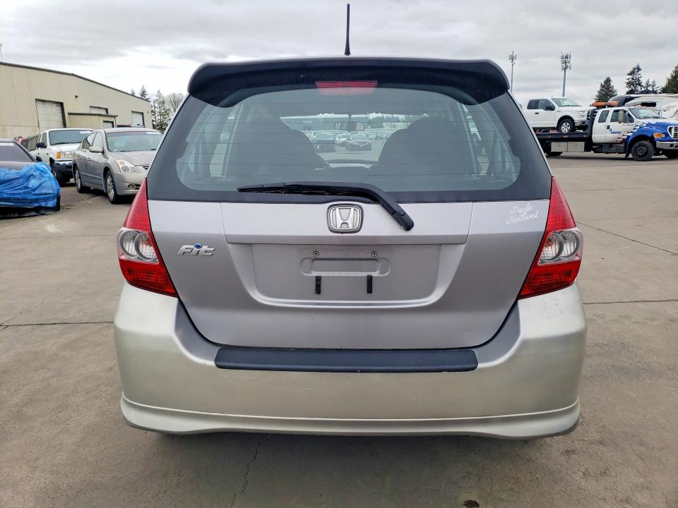 2007 Honda Fit VIN JHMGD38647S030418 COPART salvage auction — FRONT END, Or - Salvage Title Certificate, sold $1,400 on 2026-07-06 (photo 6)