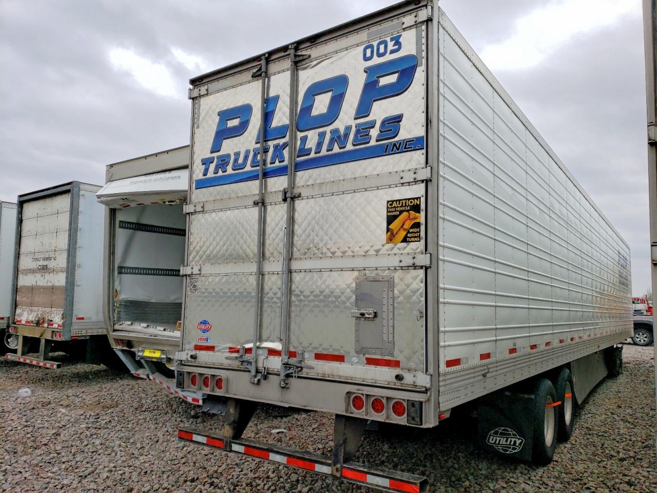 2024 VIN 3UTVS2536R8143818 COPART salvage auction — Front End, St - Salvage Title, sold $5,400 on 2026-08-29 (photo 5)