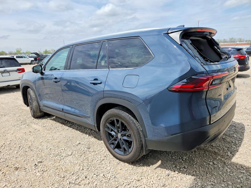 2025 Toyota Highlander VIN 5TDAAAB53SS089711 COPART salvage auction — HAIL, IA - CERT OF TITLE-SALVAGE TITLE, sold $12,900 on 2026-07-22 (photo 2)