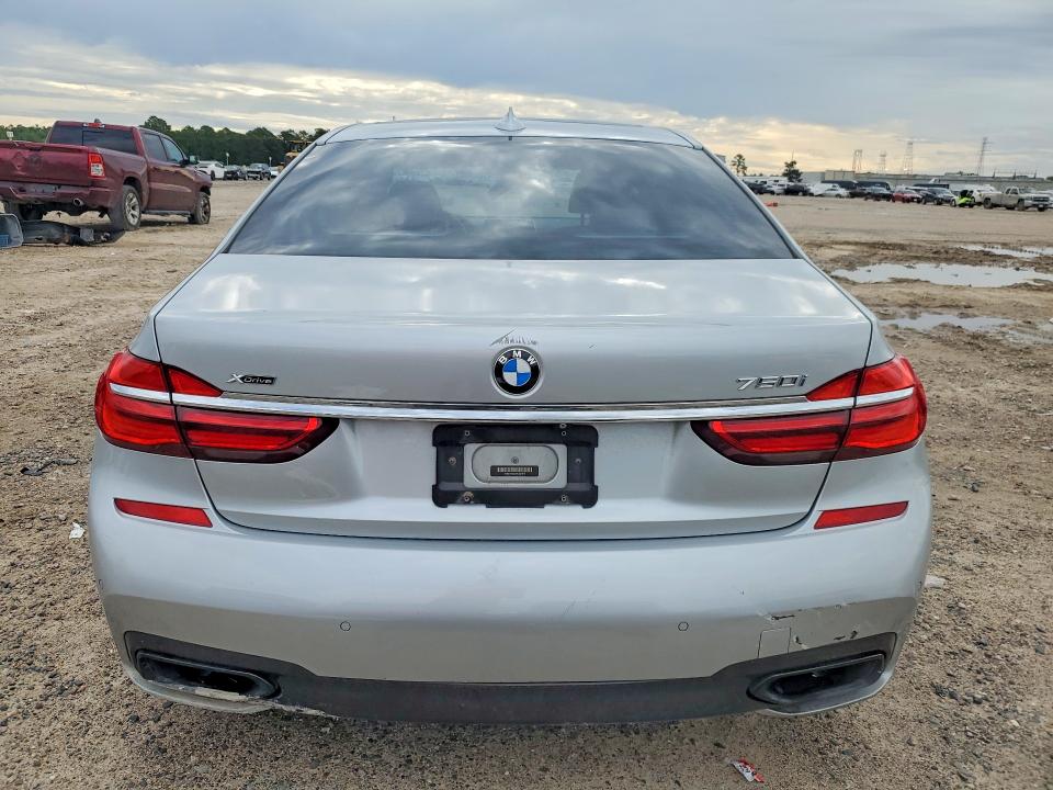 2017 BMW 7er VIN WBA7F2C57HG421875 COPART salvage auction — FRONT END, Tx - Salvage Vehicle Title, sold $3,150 on 2026-07-14 (photo 6)