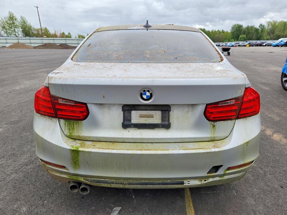 2013 BMW 3er VIN WBA3C1G55DNN93310 COPART salvage auction — FRONT END, Wa - Vehicle Cert Of Ownership-Titl, sold $550 on 2026-07-06 (photo 6)