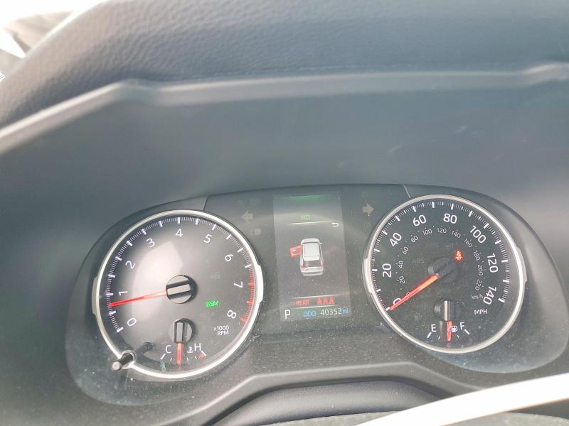2019 Toyota Rav 4 VIN 2T3K1RFV4KC010690 COPART salvage auction — REAR END, Tx - Salvage Vehicle Title, sold $7,800 on 2026-07-09 (photo 9)