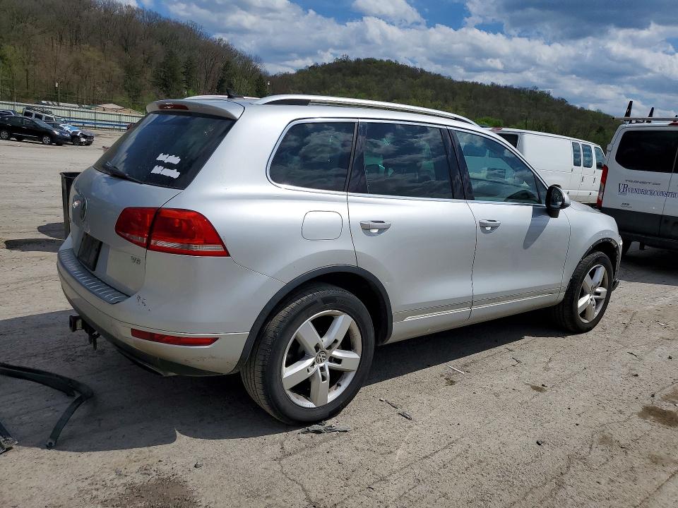 2013 Volkswagen Touareg VIN WVGEF9BP5DD006647 COPART salvage auction — SIDE, PA - CERTIFICATE OF SALVAGE, sold $1,150 on 2026-07-02 (photo 3)
