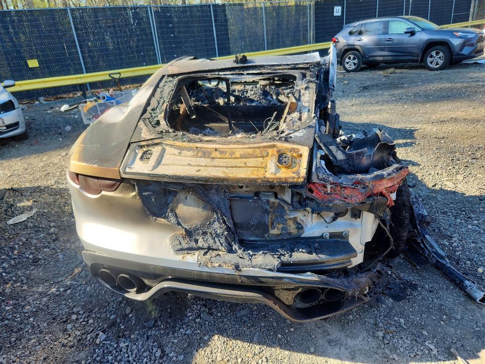 2016 Jaguar F-type VIN SAJWJ6DL5GMK29583 COPART salvage auction — BURN, Md - Cert Of Salvage > 75% Damage, sold $350 on 2026-07-14 (photo 6)