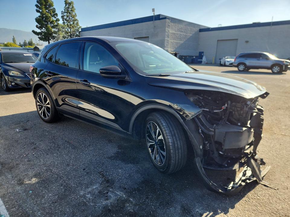 2021 Ford Escape VIN 1FMCU0G62MUA35063 COPART salvage auction — FRONT END, Ca - Salvage Certificate, sold $2,100 on 2026-07-02 (photo 4)