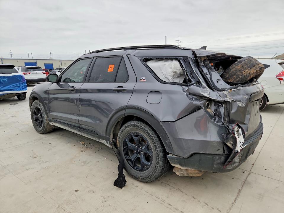 2022 Ford Explorer VIN 1FMSK8JH7NGA20973 COPART salvage auction — ALL OVER, Tx - Nonrepairable Title, sold $1,800 on 2026-07-02 (photo 2)