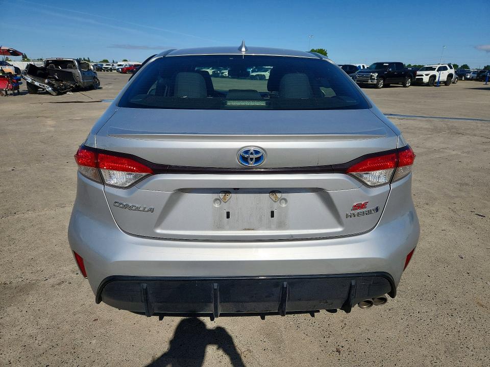 2024 Toyota Corolla VIN JTDBCMFE8R3061926 COPART salvage auction — SIDE, Salvage Title, sold $5,500 on 2026-07-27 (photo 6)
