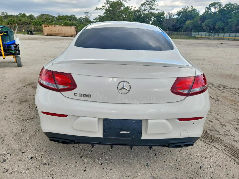 2018 Mercedes-benz C-klasse VIN WDDWJ4JB8JF738258 COPART salvage auction — UNDERCARRIAGE, Fl - Cert Of Title Slvg Rebuildable, sold $1,050 on 2026-07-29 (photo 6)