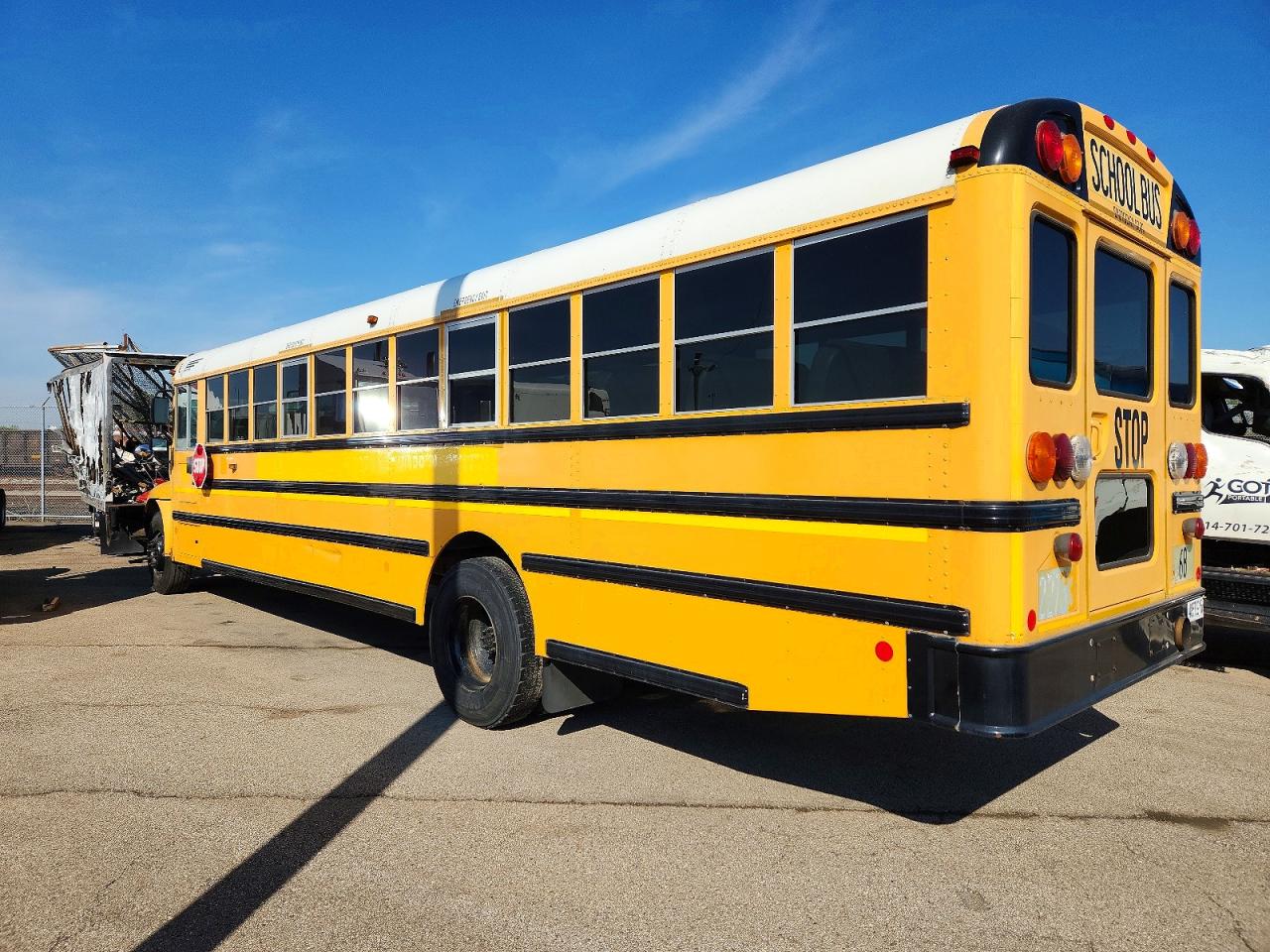 2014 Ic VIN 4DRBUAAN7EB780664 COPART salvage auction — Side, OH - CERTIFICATE OF TITLE, sold $1,400 on 2026-09-09 (photo 3)