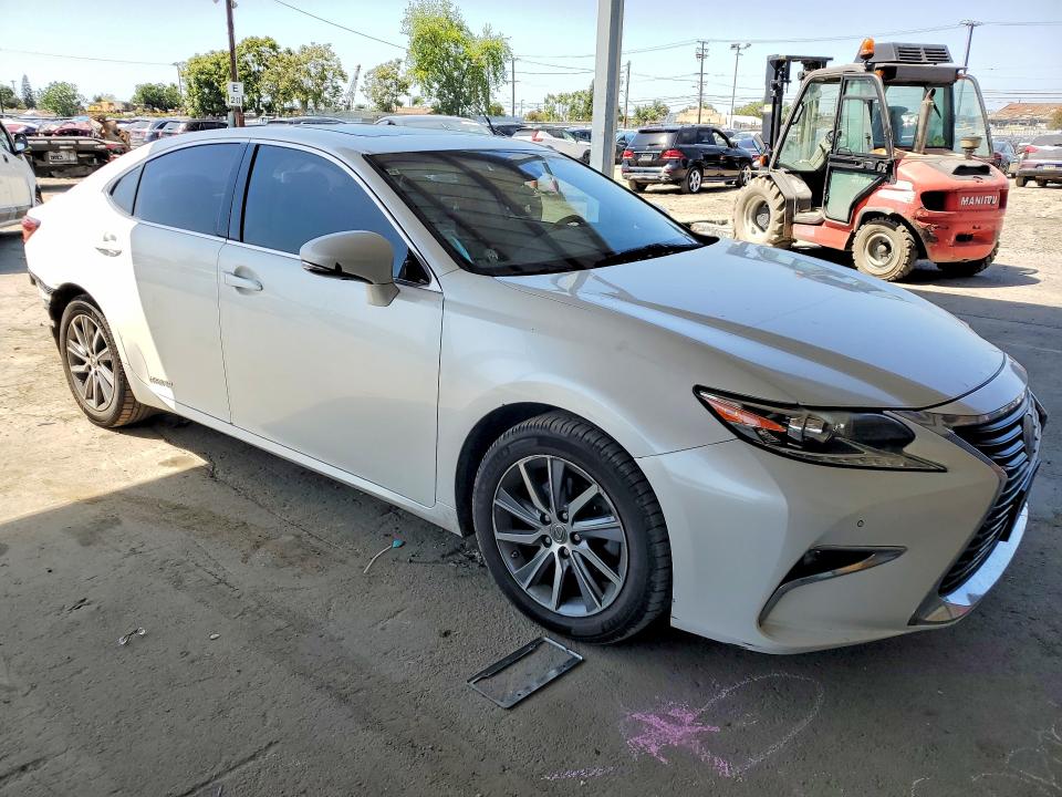 2016 Lexus ES VIN JTHBW1GG9G2119159 COPART salvage auction — REAR END, Salvage Title, sold $7,900 on 2026-07-23 (photo 4)