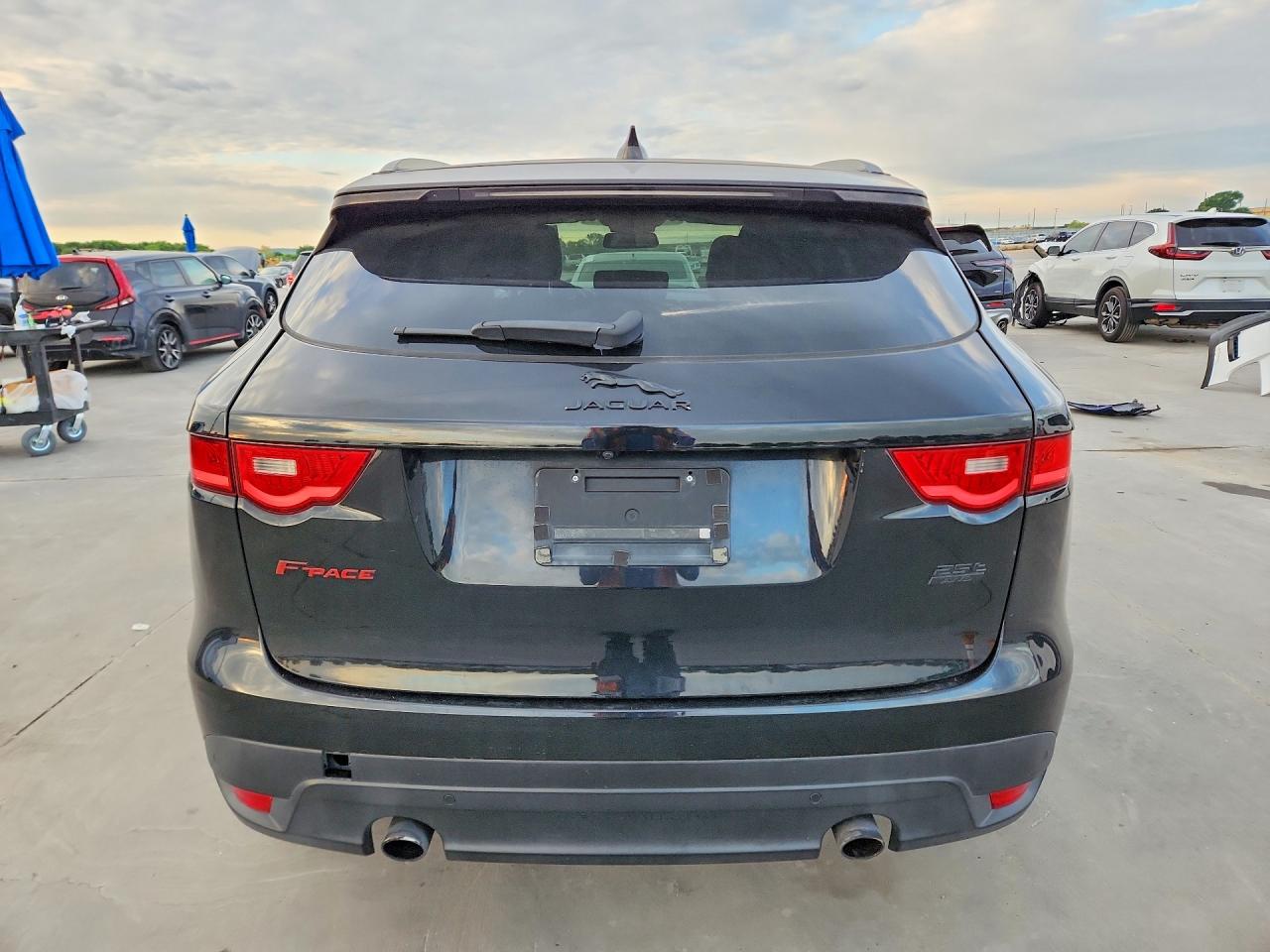 2018 Jaguar F-Pace VIN SADCJ2FX2JA266081 COPART salvage auction — Normal Wear, TX - CERTIFICATE OF TITLE (P), sold $4,350 on 2026-07-02 (photo 6)