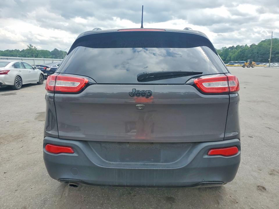 2018 Jeep Cherokee VIN 1C4PJLCB4JD518844 COPART salvage auction — MECHANICAL, Va - Dealer Only Clean Title, sold $2,250 on 2026-07-09 (photo 6)