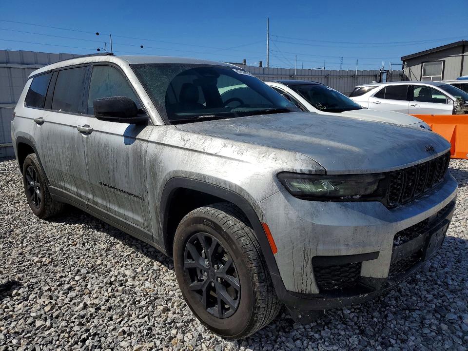 2025 Jeep Grand cherokee l VIN 1C4RJKAG5S8676895 COPART salvage auction — BURN, Nv - Salvage Title, sold $18,000 on 2026-07-13 (photo 4)