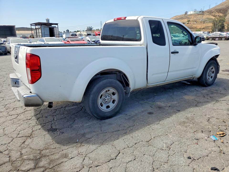 2013 Nissan Frontier VIN 1N6BD0CT2DN742926 COPART salvage auction — FRONT END, CA - SALVAGE CERTIFICATE, sold $2,550 on 2026-07-09 (photo 3)