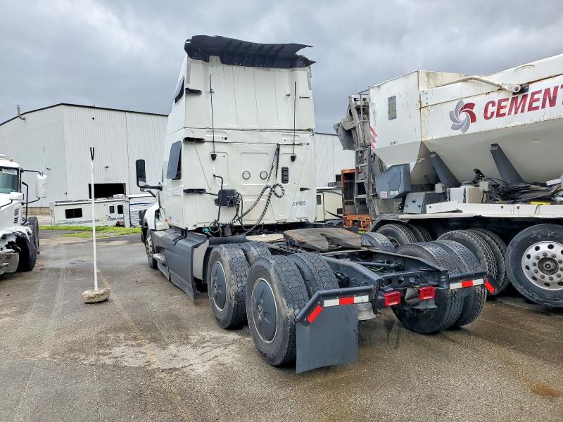 2024 International VIN 3HSDZAPR4RN406585 COPART salvage auction — SIDE, In - Certificate Of Title (P), sold $19,100 on 2026-07-07 (photo 3)