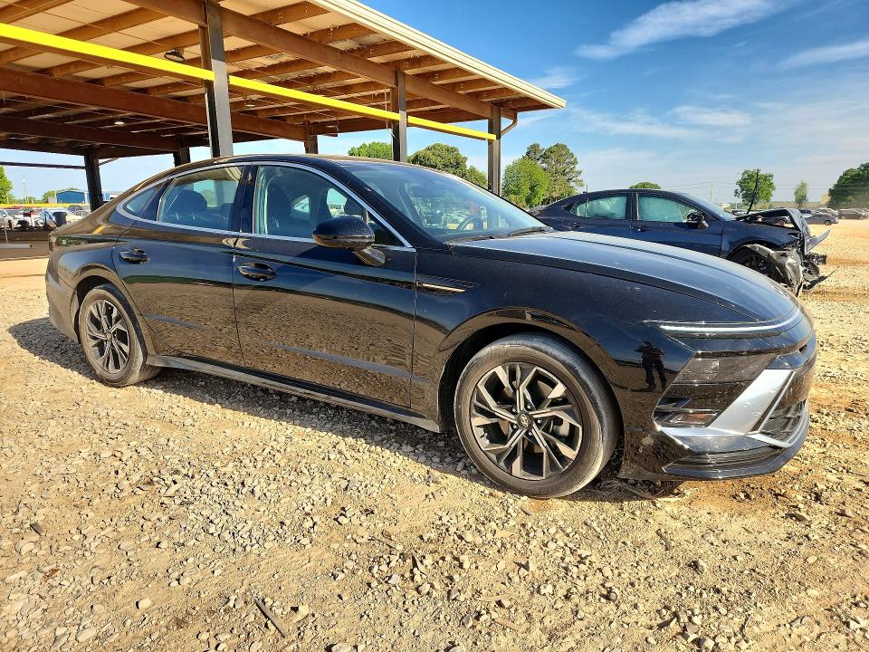 2024 Hyundai Sonata VIN KMHL64JA3RA413107 COPART salvage auction — HAIL, Al - Cert Of Title-Salvage Title, sold $8,400 on 2026-07-22 (photo 4)