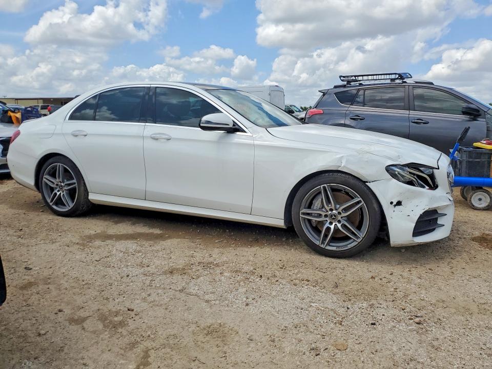 2018 Mercedes-benz E-klasse VIN WDDZF4JB1JA389133 COPART salvage auction — FRONT END, Tx - Salvage Vehicle Title, sold $8,200 on 2026-07-23 (photo 4)