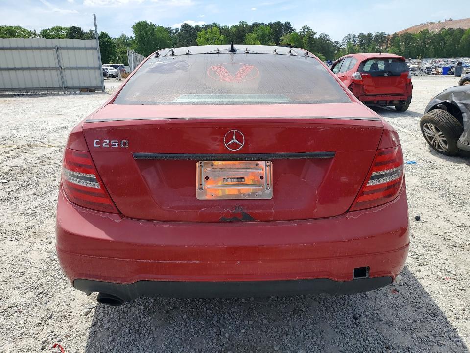 2015 Mercedes-benz C-klasse VIN WDDGJ4HB5FG384338 COPART salvage auction — MECHANICAL, Ga - Certificate Of Title, sold $1,350 on 2026-08-03 (photo 6)