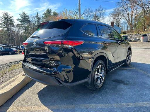 2022 Toyota Highlander VIN 5TDGZRBH3NS229269 COPART salvage auction — FRONT END, In - Certificate Of Title, sold $18,500 on 2026-07-03 (photo 3)