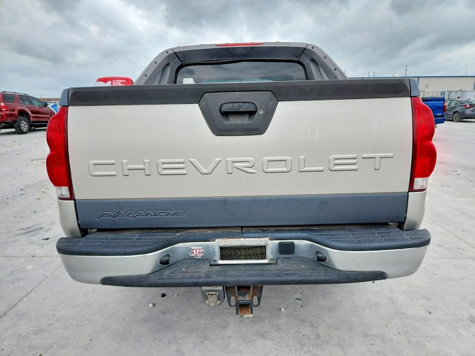 2004 Chevrolet Avalanche VIN 3GNEC12T44G257777 COPART salvage auction — FRONT END, Tx - Salvage Vehicle Title, sold $925 on 2026-07-02 (photo 6)