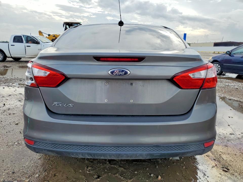 2012 Ford Focus VIN 1FAHP3E23CL167360 COPART salvage auction — REAR END, Tx - Bonded Title - Salvage, sold $550 on 2026-07-02 (photo 6)