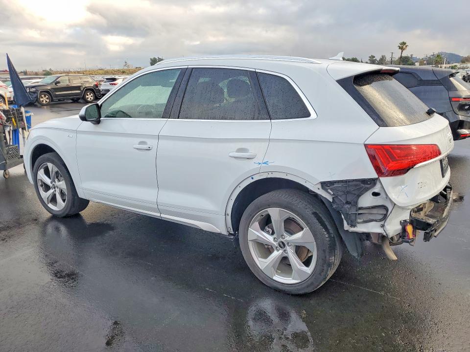 2022 Audi Q5 VIN WA1EAAFY6N2092856 COPART salvage auction — REAR END, CA - LIEN PAPERS-SALVAGE OR AC, sold $10,200 on 2026-07-22 (photo 2)
