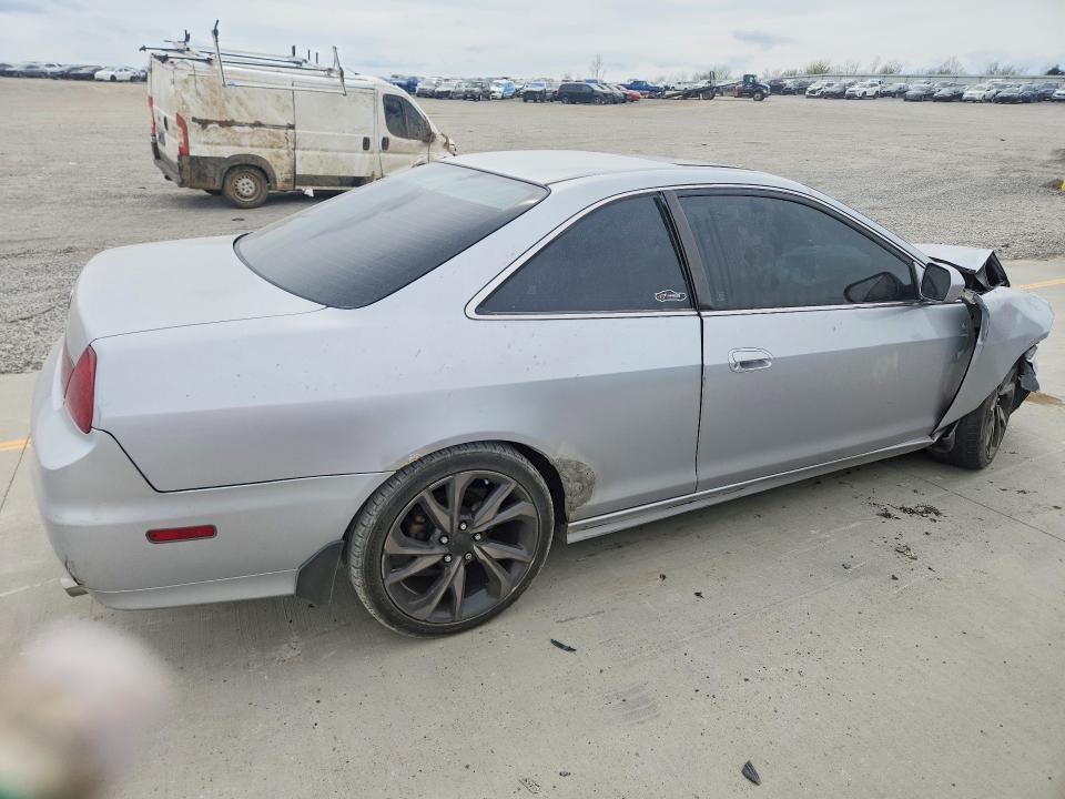 2001 Honda Accord VIN 1HGCG22521A019949 COPART salvage auction — FRONT END, Ky - Cert Of Title-Salvage, sold $325 on 2026-07-09 (photo 3)