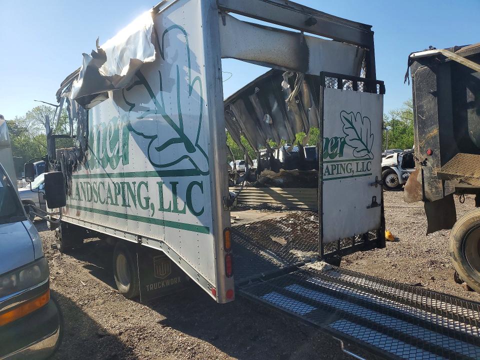 2025 Isuzu Npr VIN 54DB4W1D5SS209058 COPART salvage auction — BURN, Al - Cert Of Title-Parts Only Salvg, sold $2,050 on 2026-07-28 (photo 2)
