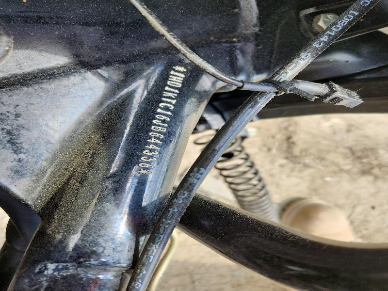 2018 Harley-davidson Fltrxs VIN 1HD1KTC16JB644336 COPART salvage auction — ALL OVER, Md - Cert Of Salvage < 75% Damage, sold $2,200 on 2026-07-09 (photo 8)