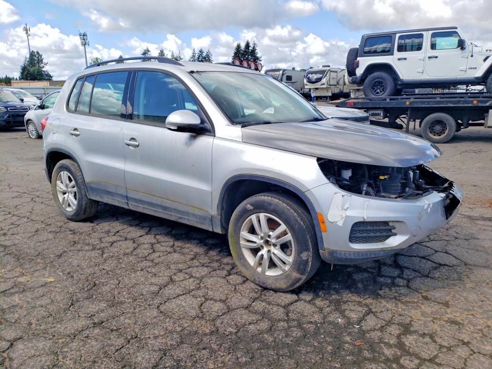 2017 Volkswagen Tiguan VIN WVGAV7AX9HK029325 COPART salvage auction — FRONT END, Or - Salvage Title Certificate, sold $1,200 on 2026-07-20 (photo 4)