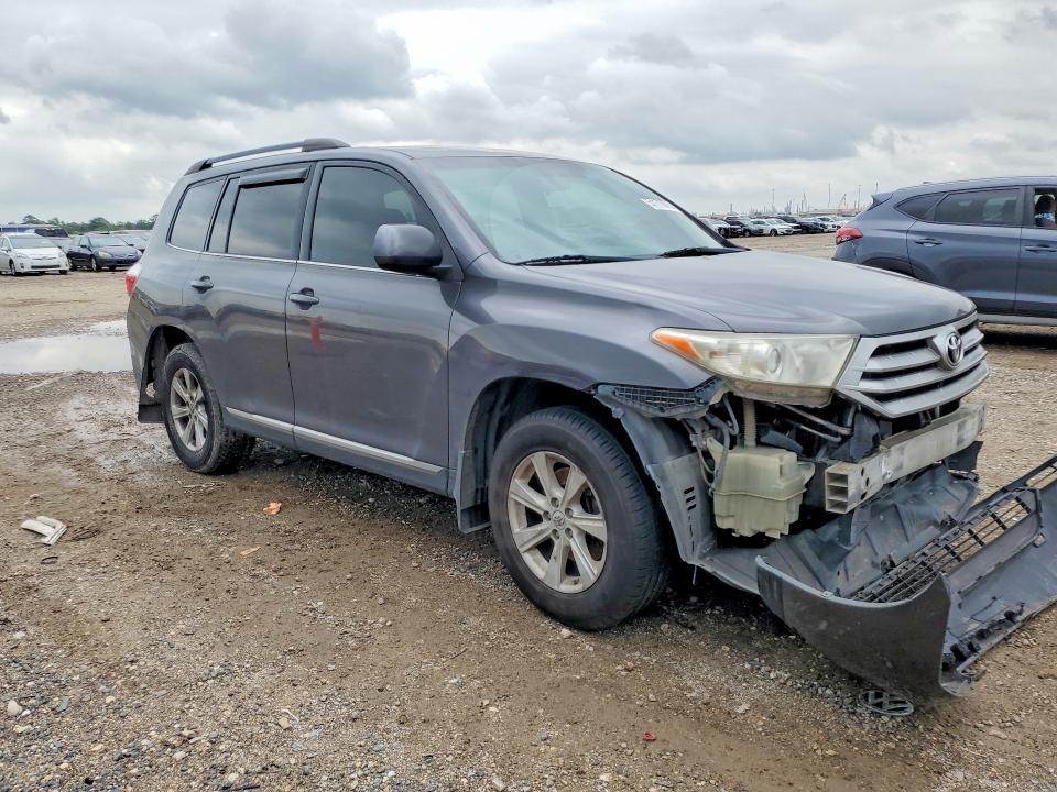 2013 Toyota VIN 5TDZA3EH5DS038007 COPART salvage auction — FRONT END, Salvage Title, sold $950 on 2026-07-23 (photo 4)