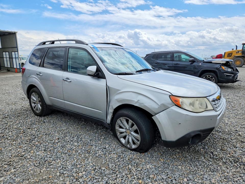 2011 Subaru Forester VIN JF2SHBEC7BH762036 COPART salvage auction — SIDE, Co - Salvage Title, sold $425 on 2026-07-28 (photo 4)