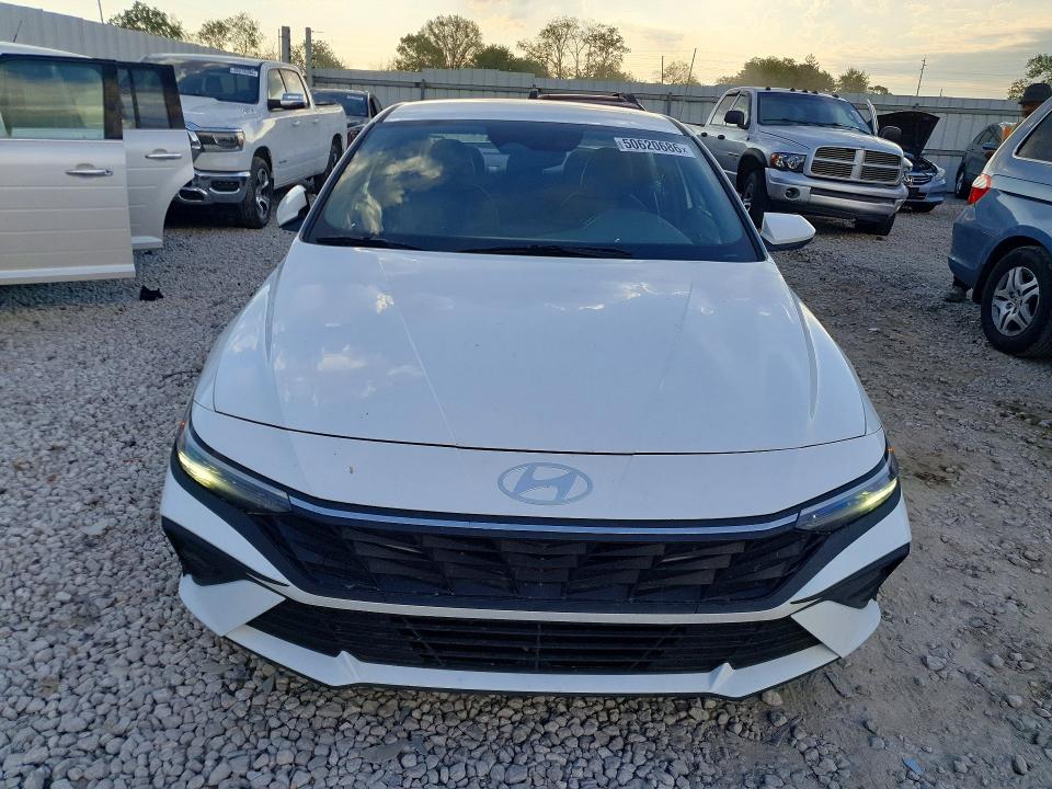 2025 Hyundai Elantra VIN KMHLL4DG5SU977239 COPART salvage auction — REAR END, OH - CERT OF TITLE-SALVAGE, sold $5,900 on 2026-07-24 (photo 5)