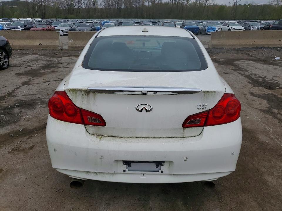 2013 Infiniti G VIN JN1CV6APXDM723045 COPART salvage auction — MINOR DENT/SCRATCHES, Salvage Title, sold $500 on 2026-07-16 (photo 6)